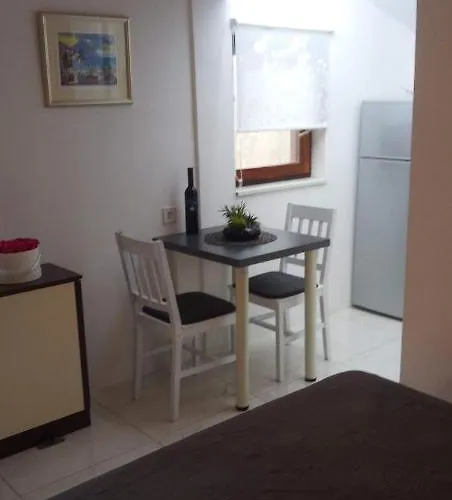 아파트 In With Sea View, Terrace, Air Conditioning, Wifi 3591-3 *