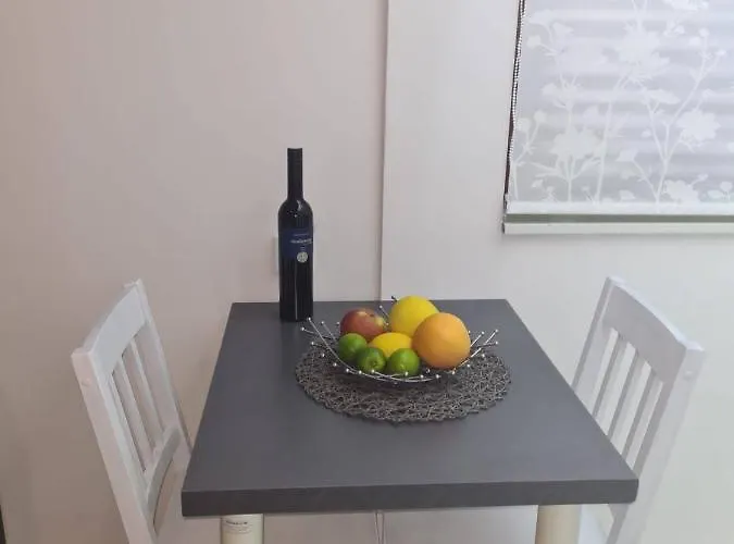 In With Sea View, Terrace, Air Conditioning, Wifi 3591-3 아파트